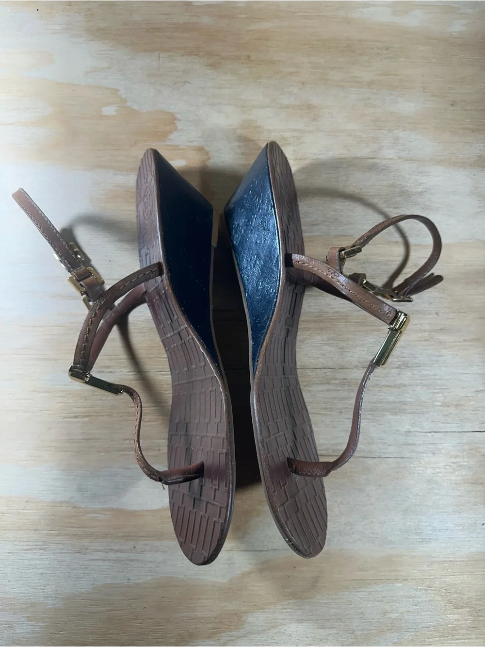 Tory Burch Brown Wedge Sandals with Gold Accents Women’s Size 9